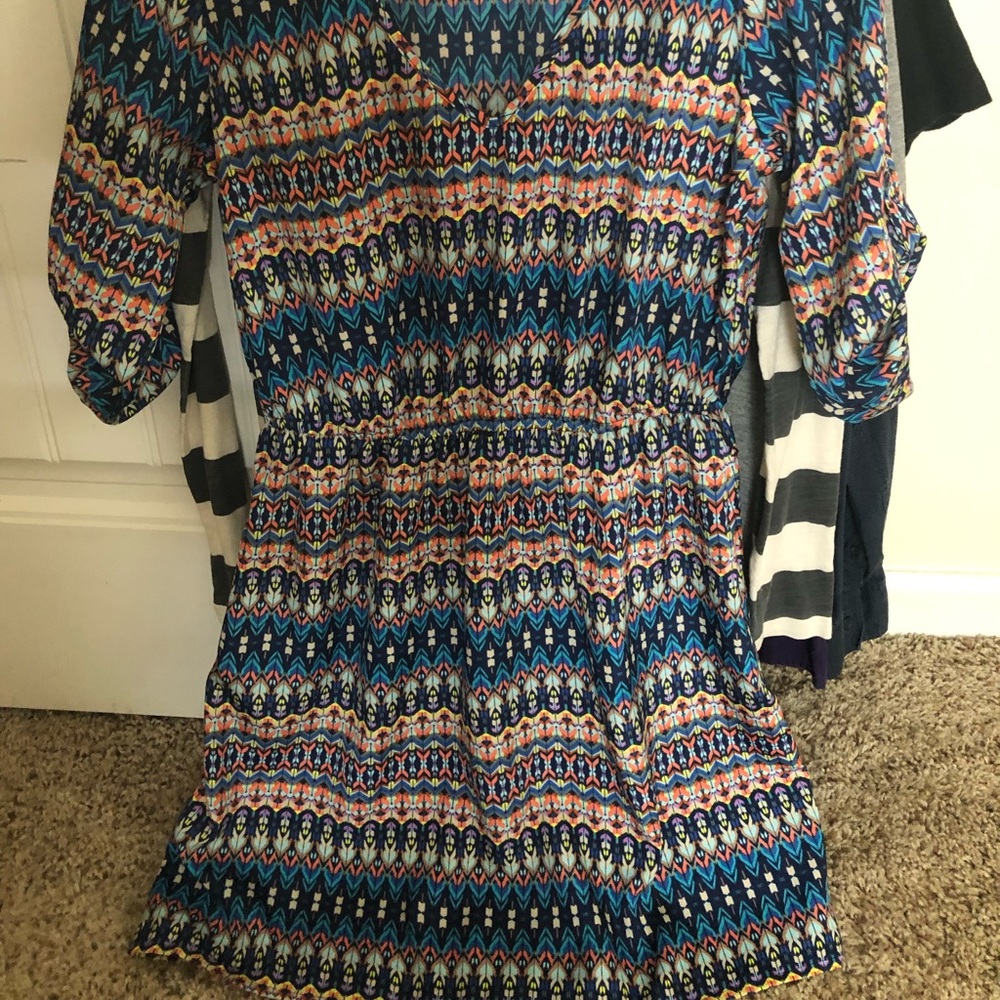 Mid length dress super cute pattern